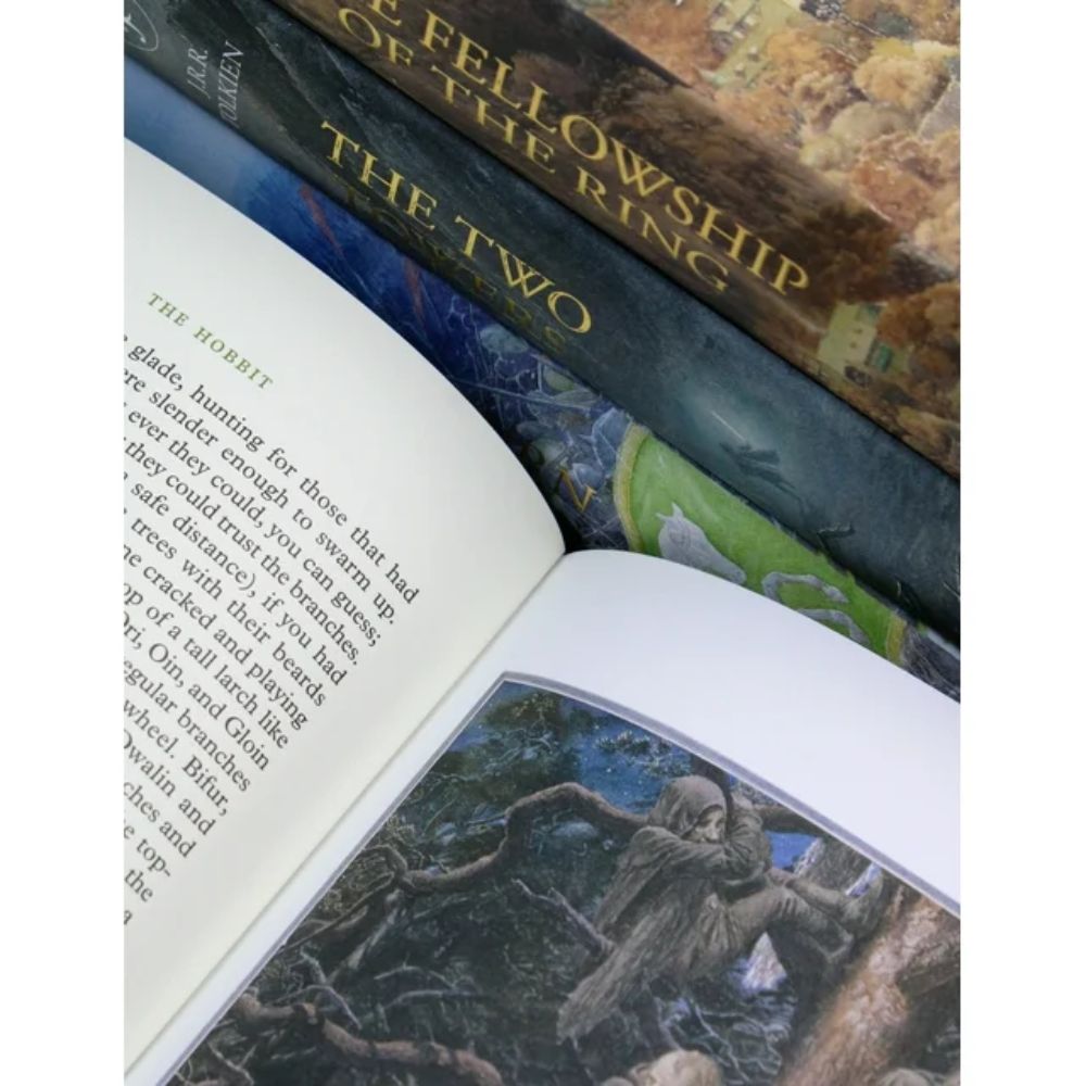 The Hobbit & The Lord of the Rings 4-Book Boxed Set (Illustrated Edition)